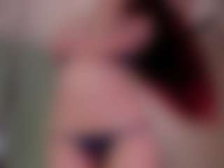 Kloe's Live Sex Cam Show