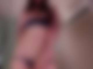 Kloe's Live Sex Cam Show