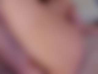 Live cam show with Kloe - Drinking on CamClone