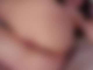 Kloe's Live Sex Cam Show