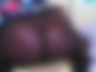 Live cam show with Burberrie - Teen (18+) on hrnylive.com