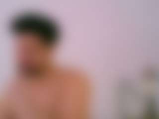Live cam show with Zohan - Black Hair on SquirtSoMuch