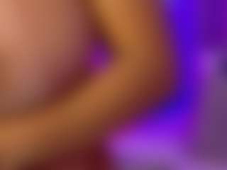 JUICY MELONS's Live Sex Cam Show