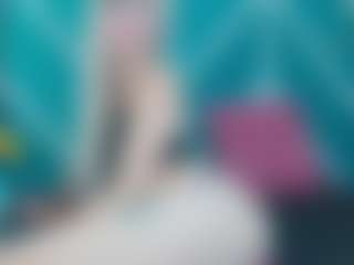 Live cam show with melany-blair - Smoking on hrnylive.com