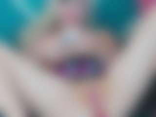 Live cam show with melany-blair - Brown Hair on CamSodaAdn