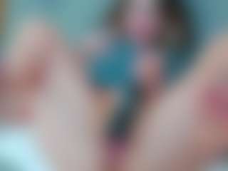 Live cam show with melany-blair - Smoking on Camsoda