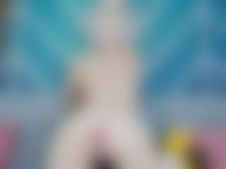Live cam show with melany-blair - Upskirt on Camsoda