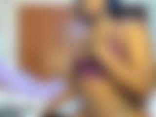 Live cam show with Paradise-Foxxx - Fingering Ebony on nudelive.tv