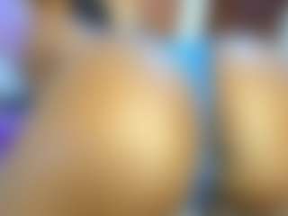 Live cam show with Paradise-Foxxx - BBW Ebony on Big Tits