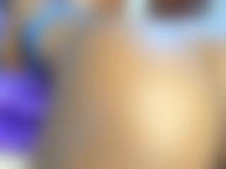Live cam show with Paradise-Foxxx - BBW on friskycurves.com