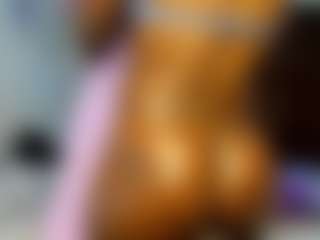 Live cam show with Paradise-Foxxx - Strip on Camsoda