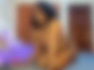 Live cam show with Paradise-Foxxx - Ebony HD on SpunkLive