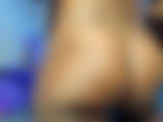 Live cam show with Paradise-Foxxx - BBW on CamSodaAdn
