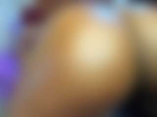Live-Cam-Show mit Paradise-Foxxx - Black Young Adult auf Camsoda