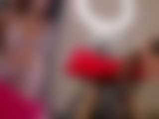 Live cam show with Zoe - Fullynaked on Uber Horny