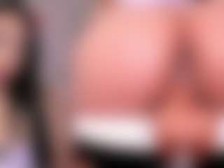 Live cam show with Zoe - Normal on Mixed Magazine Live