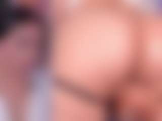 Live cam show with Zoe - Tittyfuck on Camsoda