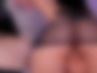 Live cam show with Zoe - Fullynaked on slutload