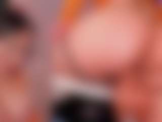 Live cam show with Zoe - BBW Shaved Pussy on friskycurves.com