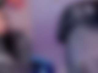 Live cam show with Zoe - Anal on Camming Site
