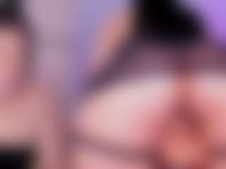 Spettacolo in cam dal vivo con Zoe - Fullynaked su Camsoda