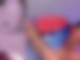Live cam show with Zoe - Tittyfuck on Camsoda