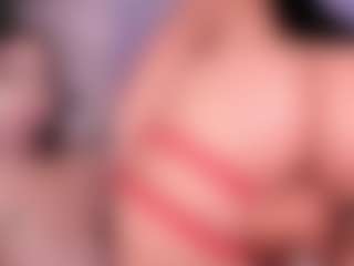 Live cam show with Zoe - Shaved Pussy on Camsoda