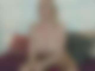 Live cam show with AdrianaRussow - MILF on SinfulBabes