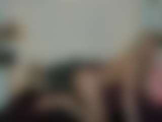 Live cam show with AdrianaRussow - Blonde Hair on Hubzter Live