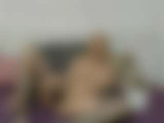 AdrianaRussow's Live Sex Cam Show