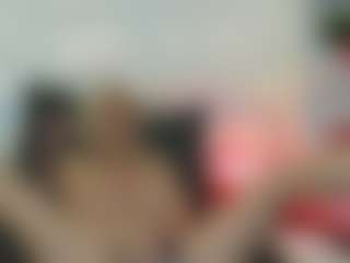 Live cam show with AdrianaRussow - Mature on liverealitysex.com
