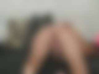 Live cam show with AdrianaRussow - Petite MILF on fuklive.com