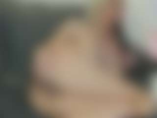 Live cam show with AdrianaRussow - Mature on SpankPalCams