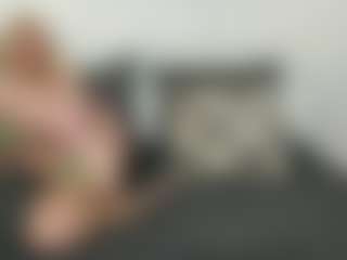 Live cam show with AdrianaRussow - Mature on Camsoda