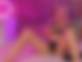 Live cam show with AdrianaRussow - Mature on Camsoda