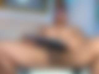 Live cam show with Axel-Daviss-1 - Black Hair on Camming Site