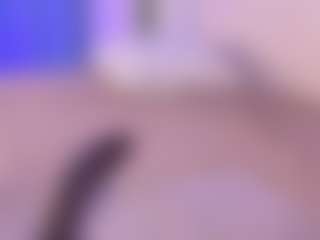 Live cam show with Bonnie-Whitee - Bikini on Camsoda
