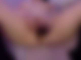 Live cam show with Bonnie-Whitee - White Curvy on StripNow | russian federation