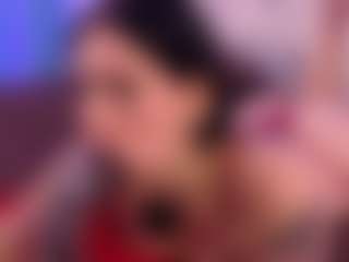 Bonnie-Whitee MILF webcam performer live streaming