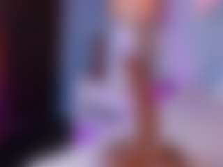 Live cam show with MaluLopez - Squirt on fuck-show.com