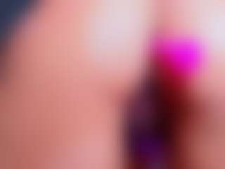 Live cam show with MaluLopez - Big Ass on CamClone