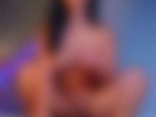 Live cam show with MaluLopez - Foot Fetish on Cam Slut