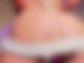 Live cam show with Malu Lopez - Wet on Camsoda