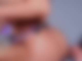 Live cam show with Malu Lopez - Big Tits Toys on Camsoda