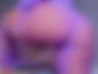 Live cam show with Malu Lopez - BBW on Camsoda