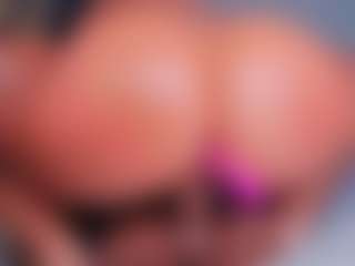 Live cam show with Malu Lopez - Orgasm on Camsoda Late Night