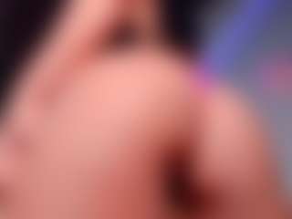 Live cam show with Malu Lopez - Tattoos on eurowanks.com