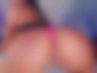 Live cam show with Malu Lopez - Asshole on SquirtSoMuch