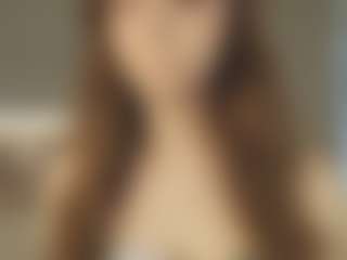 Live cam show with OttilieAlder - Green Eyes on xDating