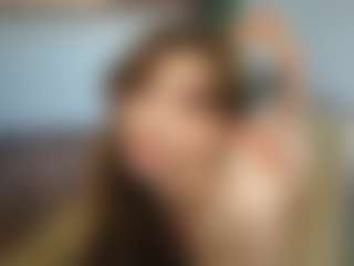 Live cam show with OttilieAlder - Brown Hair on Cam Slut